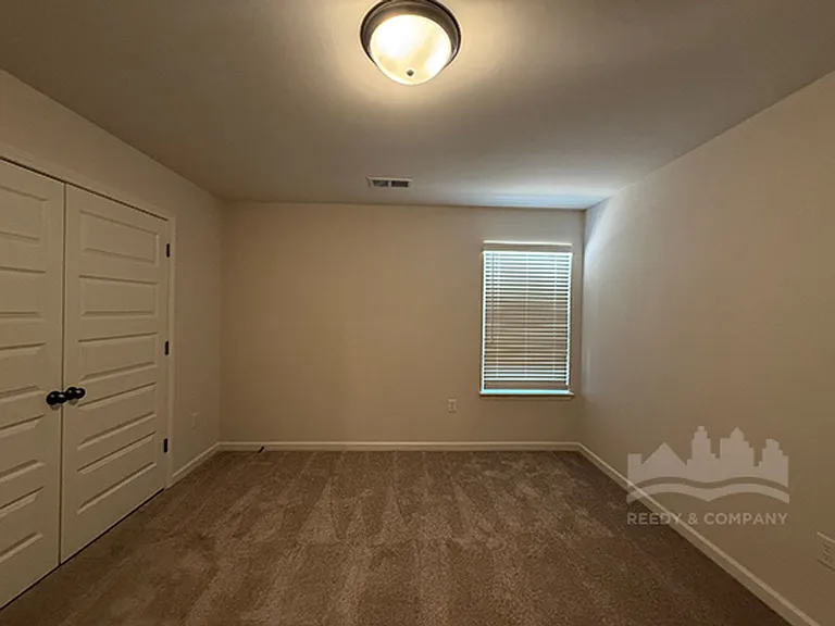 340 Chesnut Ridge Cv — Photo 18