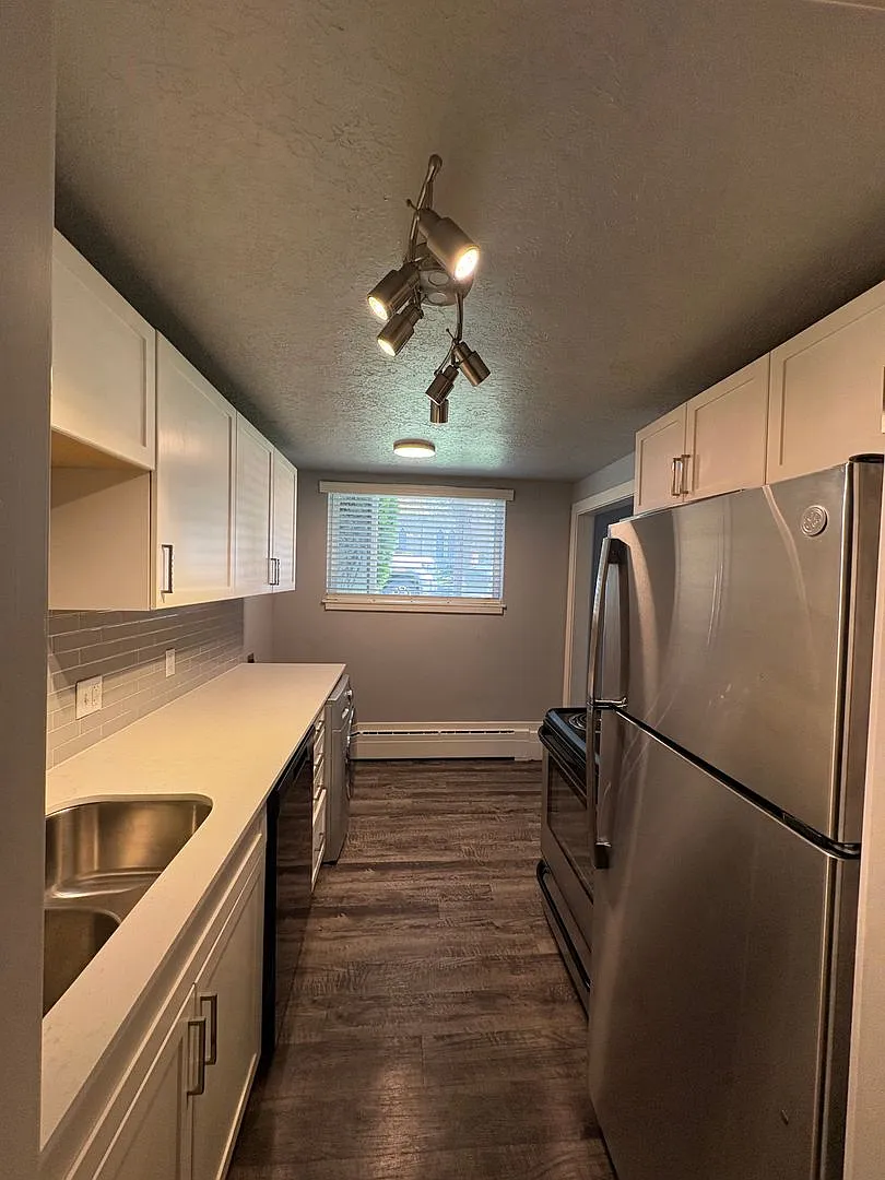 Arches South Apartments — Photo 4