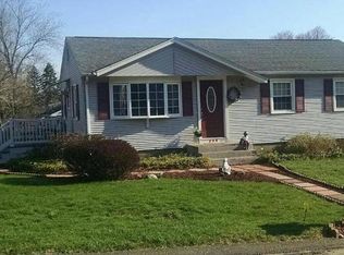 136 Connecticut Ave, West Springfield, MA 01089