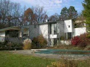 5288 Geddes Rd, Ann Arbor, MI 48105