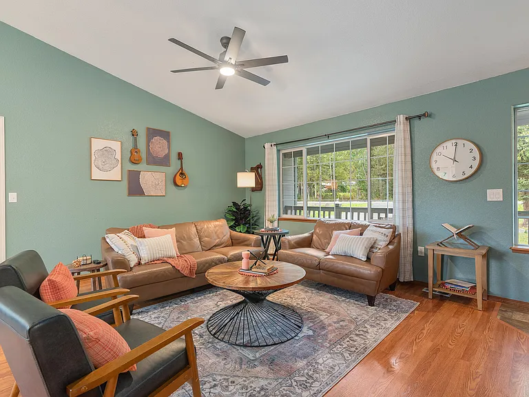 2538 W Mission Hills Ave — Photo 4