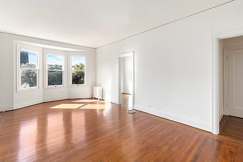 630 Lake St #201 Photo 1