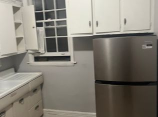 41 Manning Blvd #1B, Albany, NY 12203