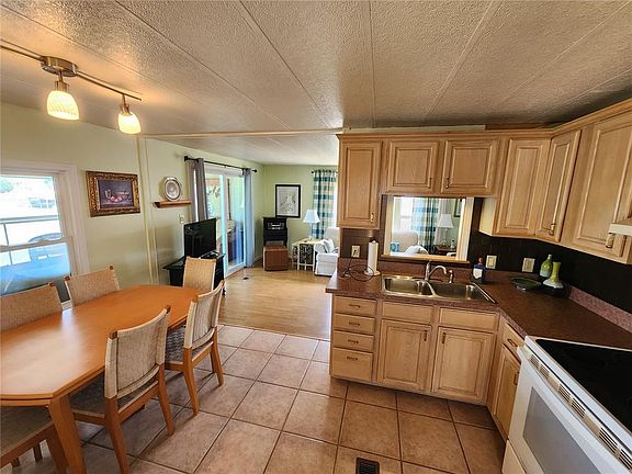 3rd image of 808 53RD AVENUE E #27