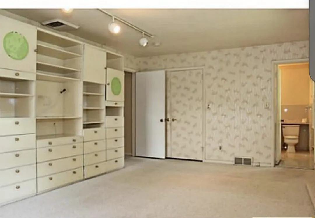 6 bed, 3300 sqft, $830 — Photo 3