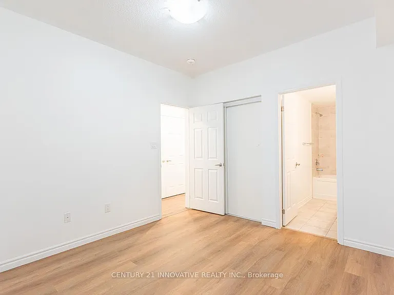 2791 Eglinton Ave E #511 — Photo 11