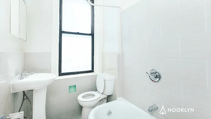 Rented by Nooklyn NYC LLC | media 11