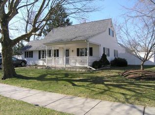 249 Kenwood Dr S, Levittown, PA 19055