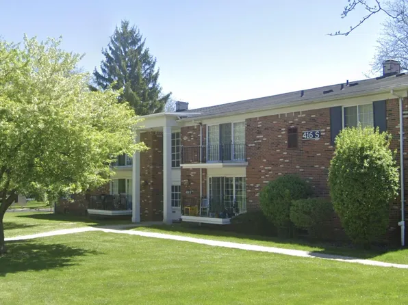 416 Fox Hills Dr S #A-2, Bloomfield Hills, MI 48304