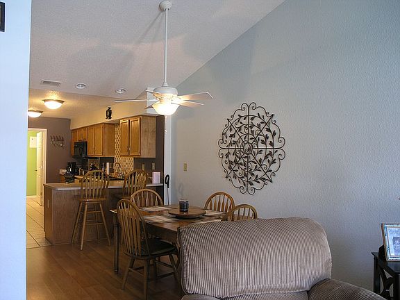 Dining area - into kitchen!