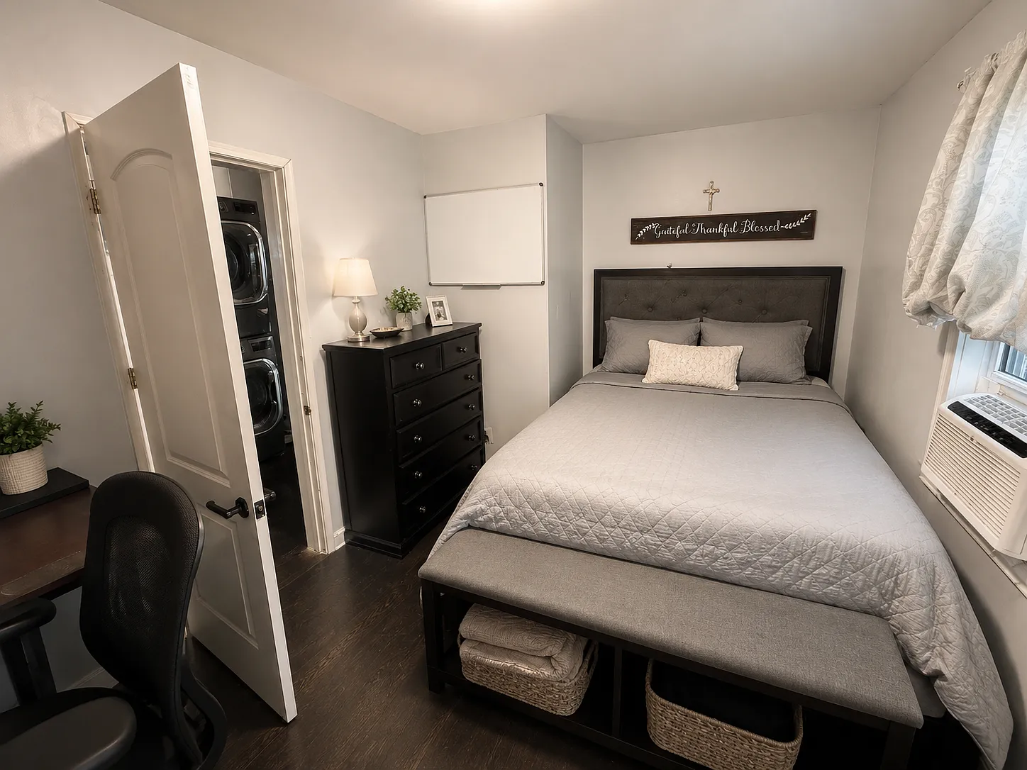 3 bed, 850 sqft, $3,650 — Photo 3