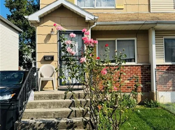 263 Lockman Avenue image 1 of 37