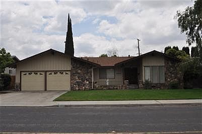 1st image of 2600 Mira Flores Dr
