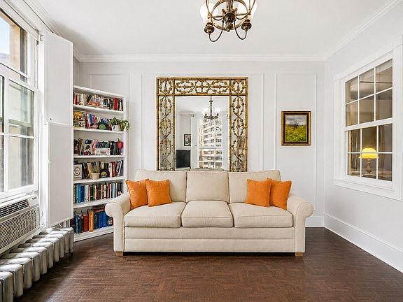 3rd image of 21 Beacon St APT 4G