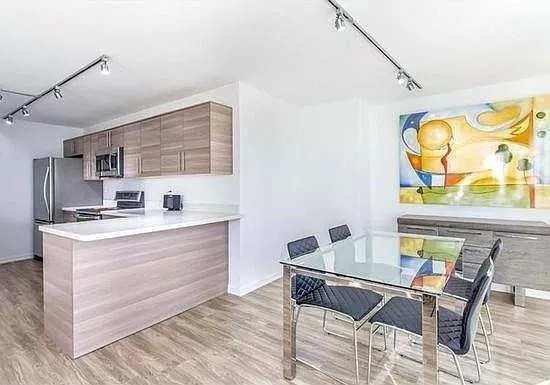 720 Bayshore Dr #403 — Photo 3