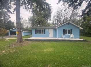 3153 Oleary Rd, Flint, MI 48504