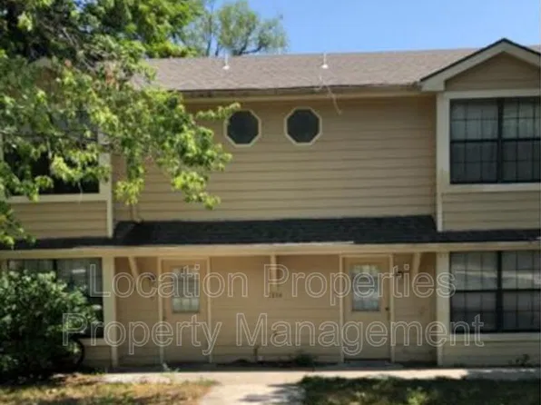 1314 Tennessee St #B, Lawrence, KS 66044