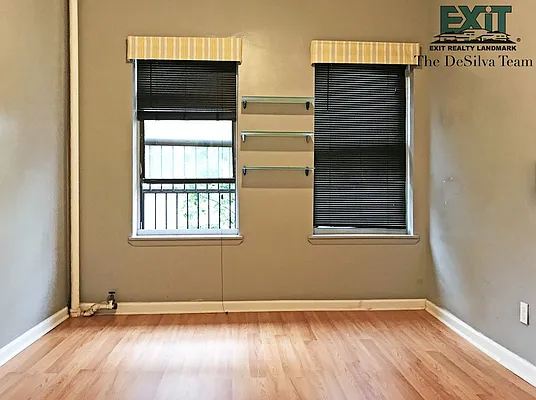 Rented by Exit Realty Landmark | media 29