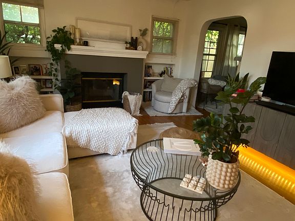 2nd image of 8263 Willoughby Ave #8263