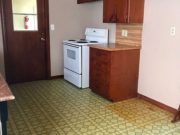 5th image of 312 W Bass Ave