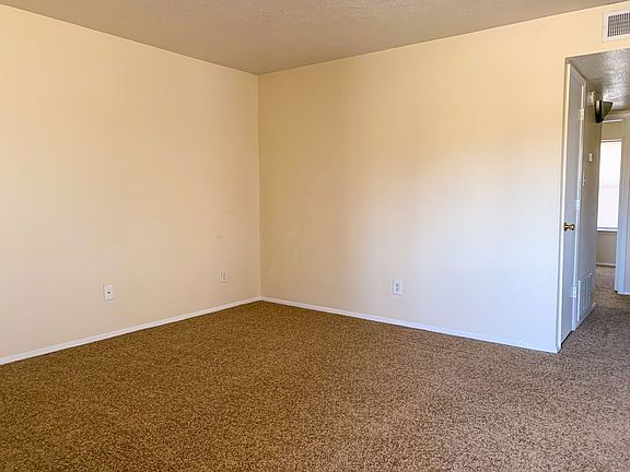 4th image of 1801 Girard Blvd SE #268
