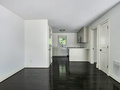 Ivory House — photo 18
