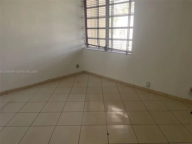 940 NE 199th St #209 — Photo 10