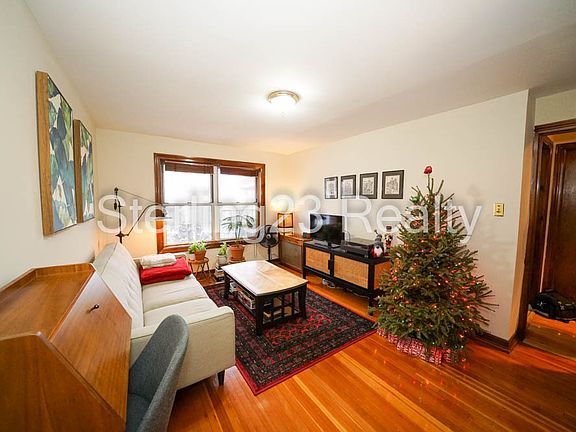 4th image of 22-16 28th St #2A