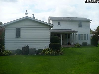 3rd image of 8161 Burgess Lake Dr
