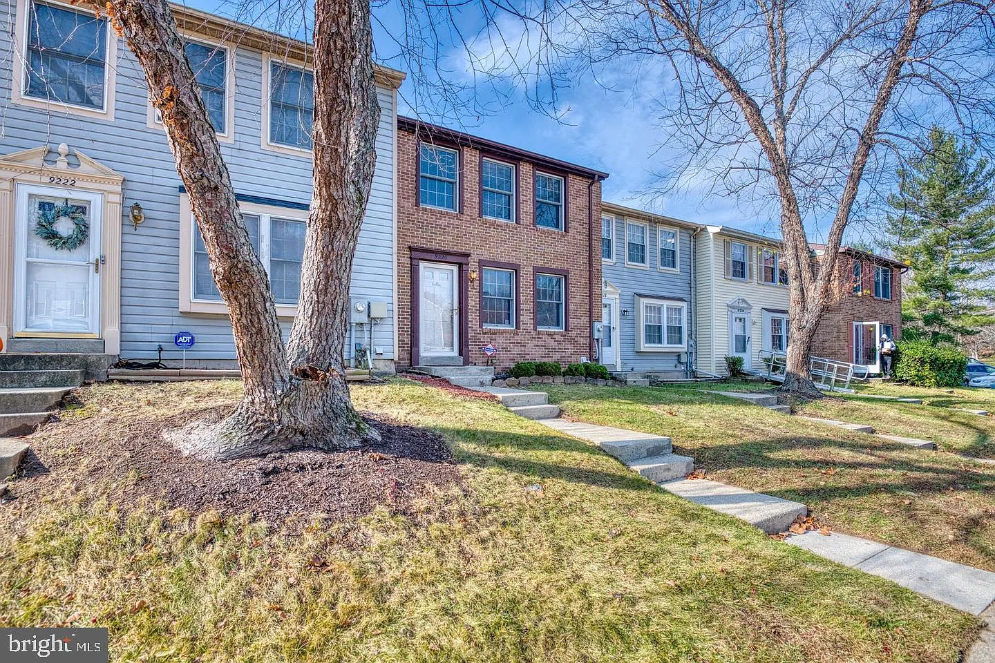 3 bed, 1.5 bath, 1210 sqft, $2,600 — Photo 2