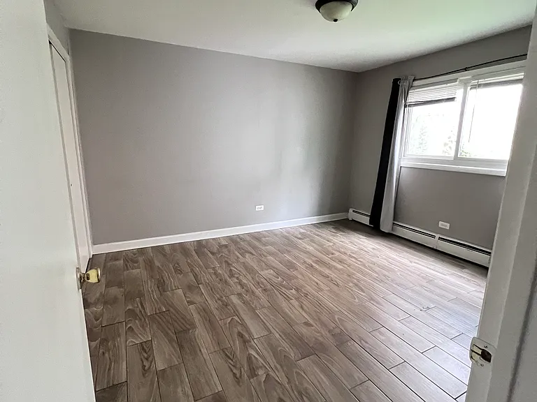 8627 S Ingleside Ave #2G — Photo 1
