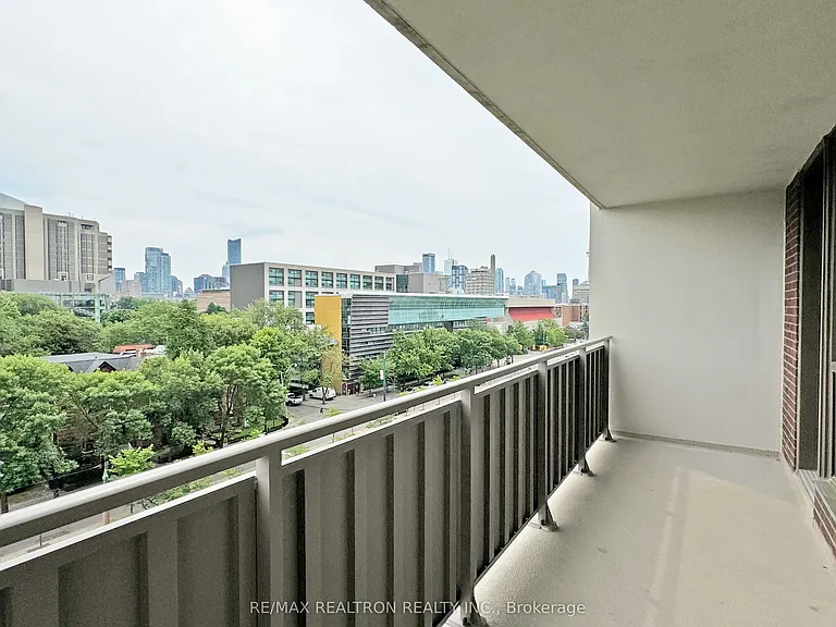 666 Spadina Ave #903 — Photo 13
