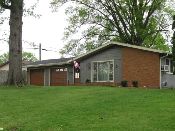 4 Bel Air Ct, Keokuk, IA 52632