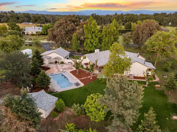 2655 Majestic Oak Cir, Cottonwood, CA 96022