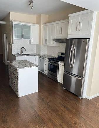 3rd image of 3962 N Elston Ave #1