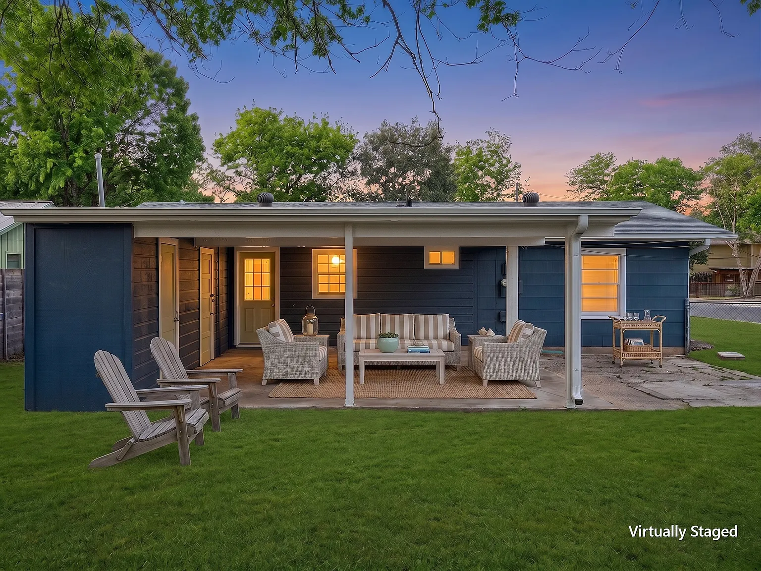 3 bed, 1025 sqft, $2,500 — Photo 3
