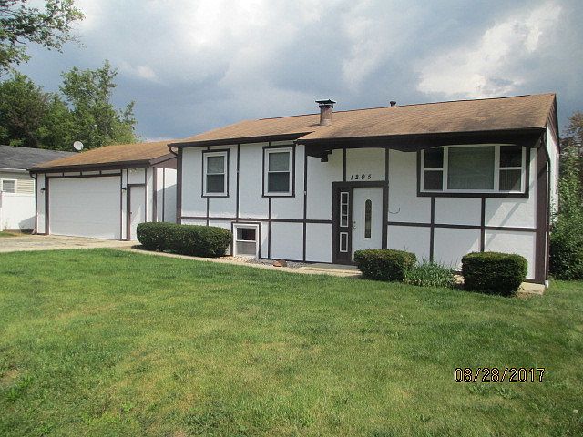 1st image of 1205 Barberry Ln
