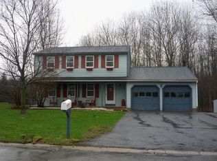 230 Woodmont Dr, Camillus, NY 13031