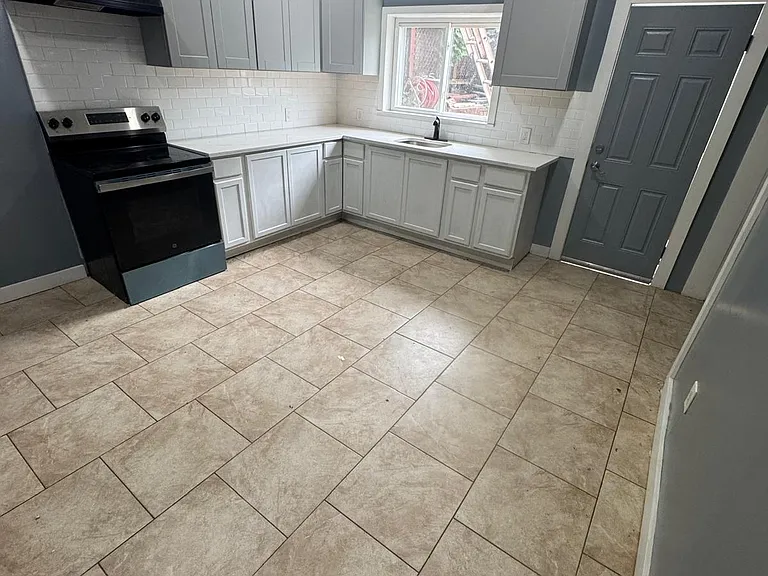 62A Yonkers Ave — Photo 4