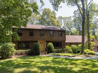 17 Old Field Rd, Setauket, NY 11733