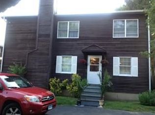 16 Willowbrook Ave #B, Stamford, CT 06902