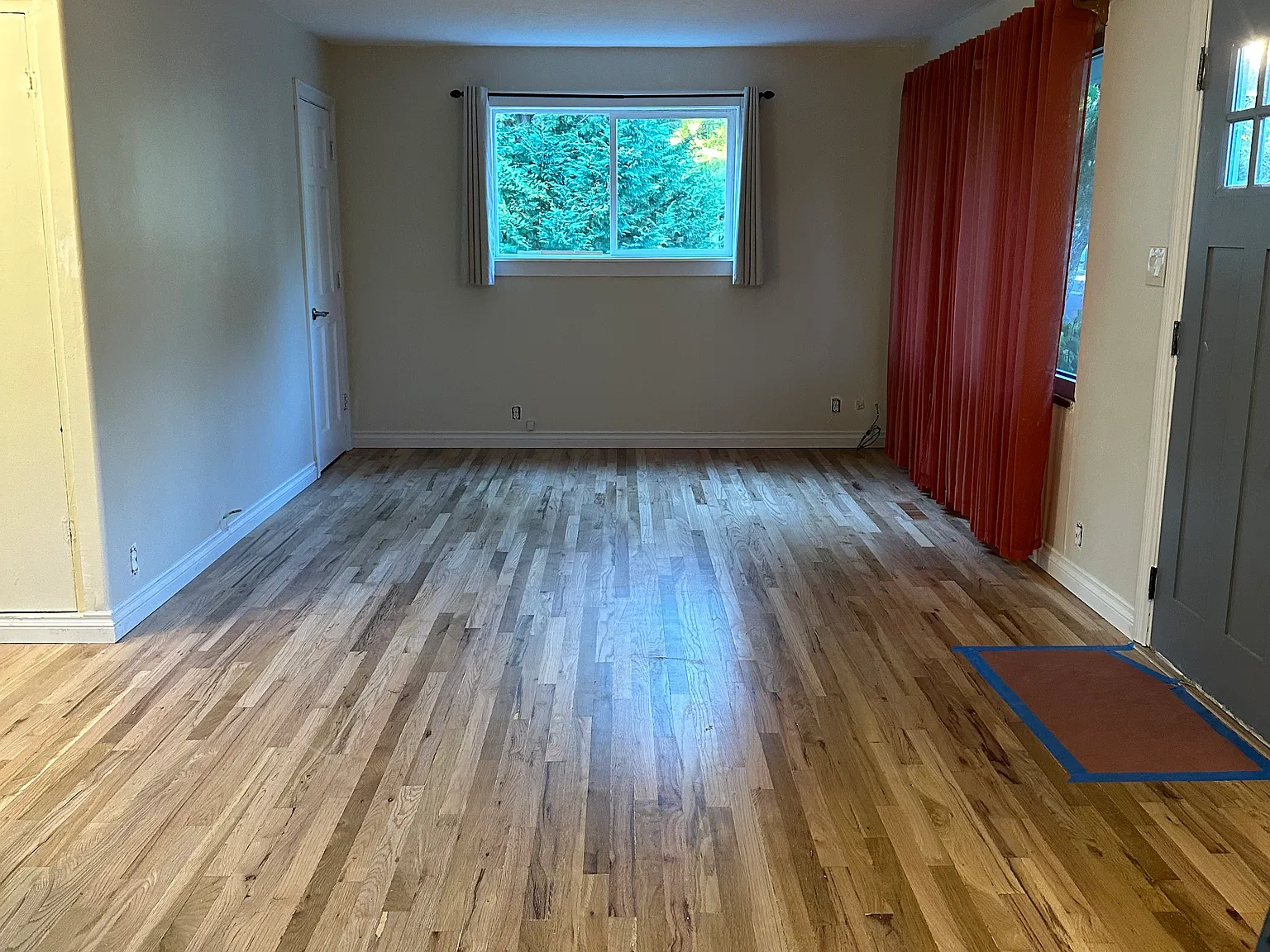2 bed, 884 sqft, $1,850 — Photo 2