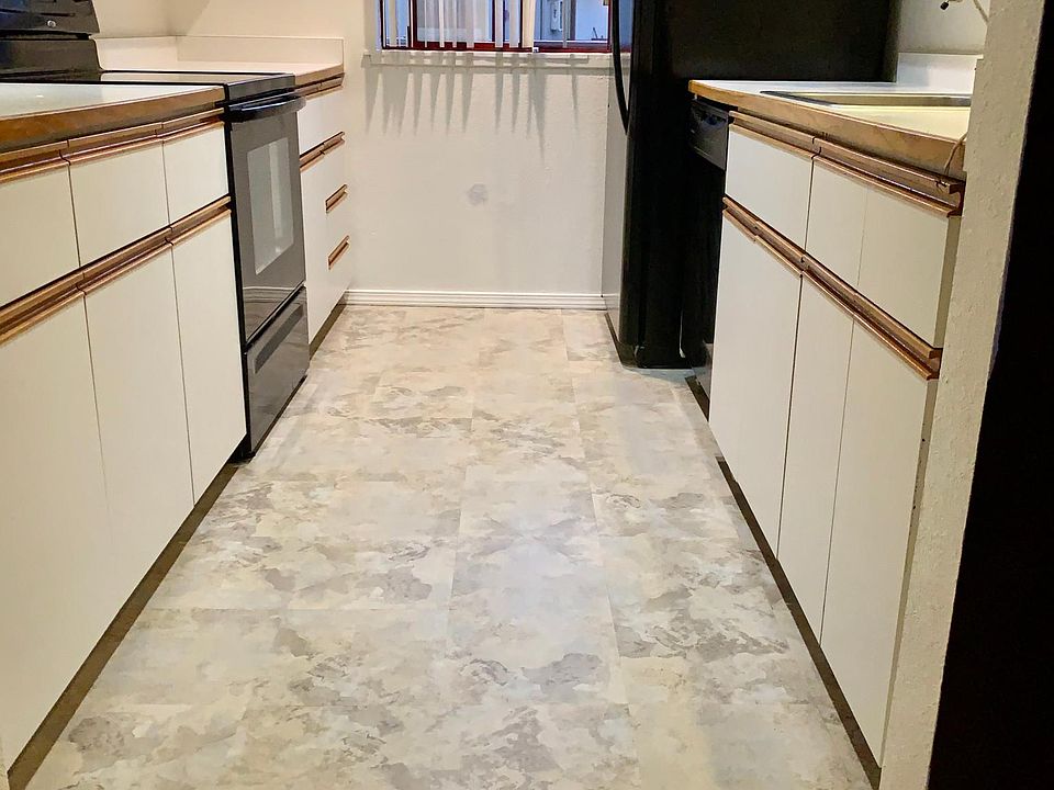 Kitchen with new floor
