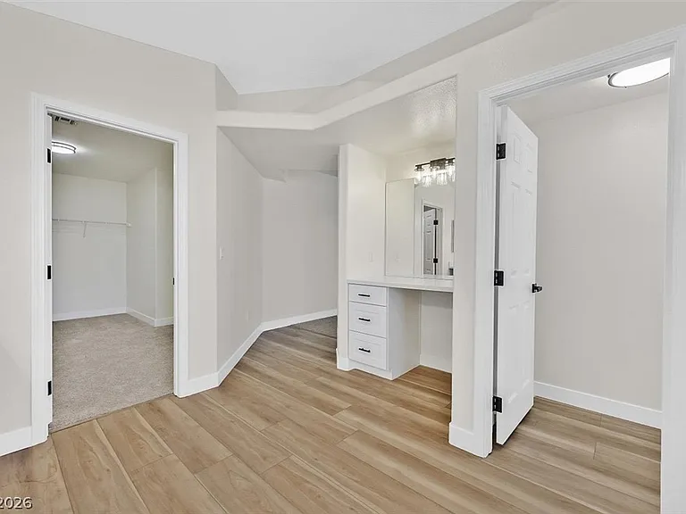 9316 Perennial Ave — Photo 32