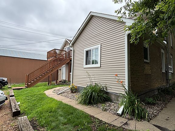 2nd image of 216 Main St E #2