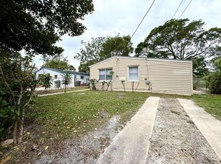 5507 Pinewood Ave, West Palm Beach, FL 33407