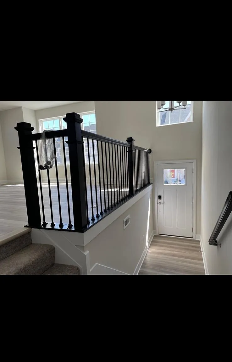 3 bed, 3001 sqft, $4,100 — Photo 4