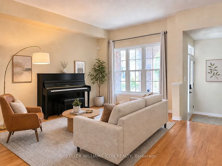 89 Cambior Cres — Photo 2