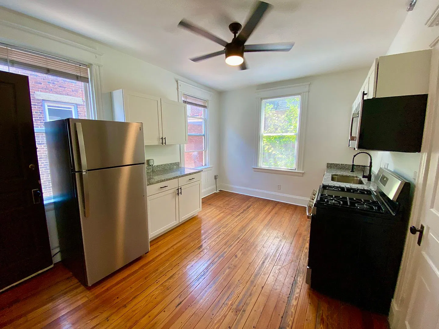 337 McMillan Apts. — Photo 3
