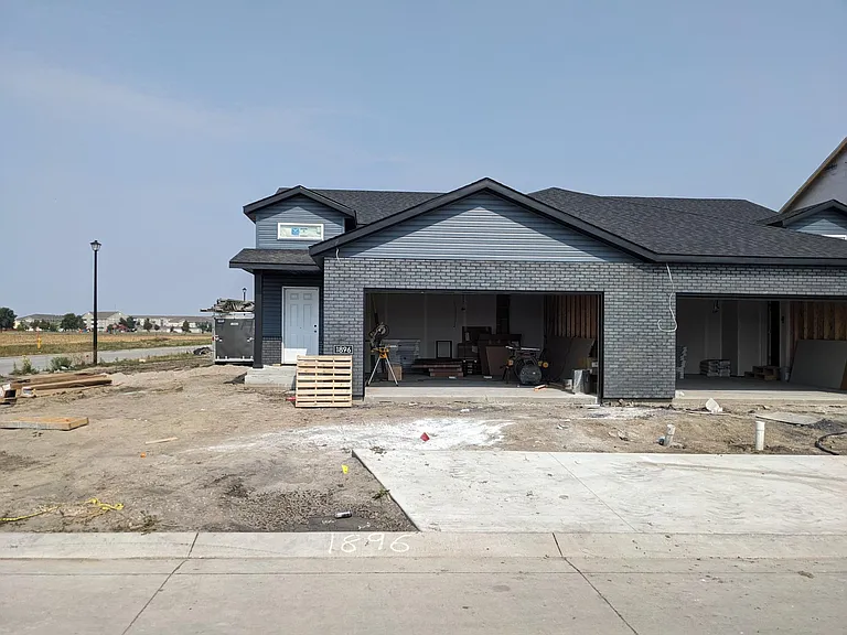 1896 Tobi Ln — Photo 12